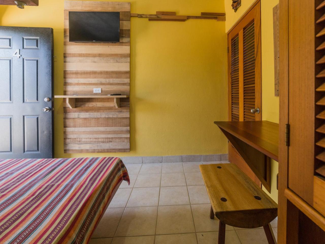 A Piece of Ground Hostel Punta Gorda Zewnętrze zdjęcie